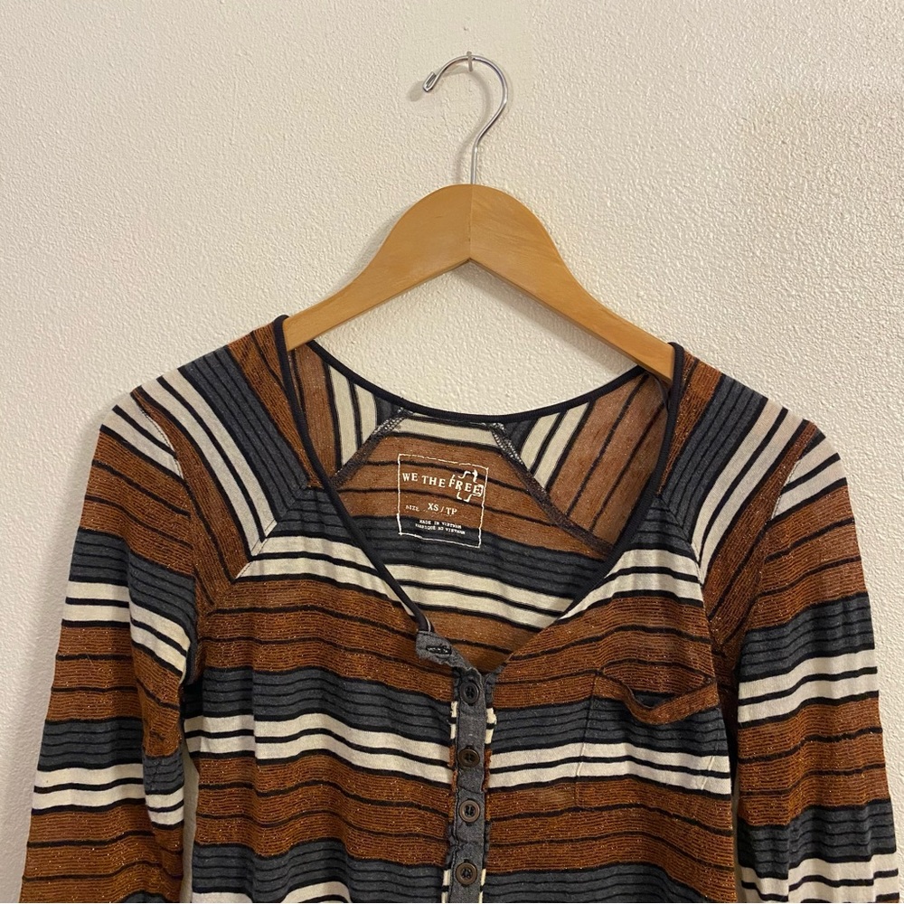 Free People Distressed Metallic Gold & Grey Strip Baseball Tee XS - Picture 2 of 4